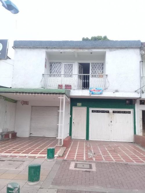 Casa de 5 alcobas en venta en Urbanizacion La Flora, Yumbo, 200 m² · foto 2 de 9