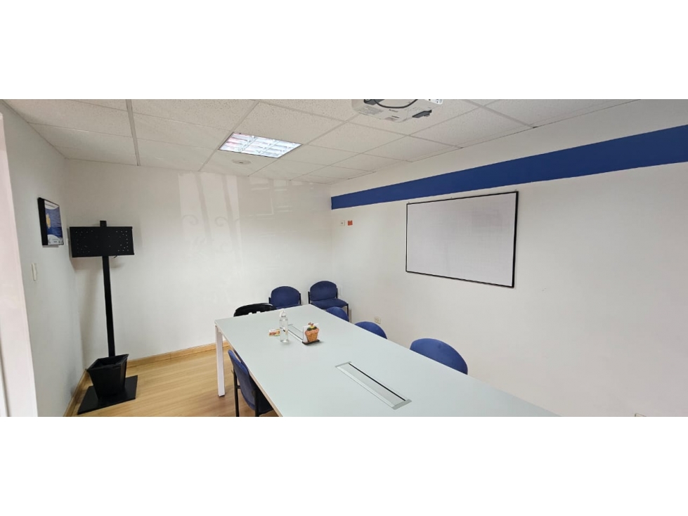 Casa de 15 alcobas en venta en San Vicente, Cali, 755 m² · foto 7 de 24