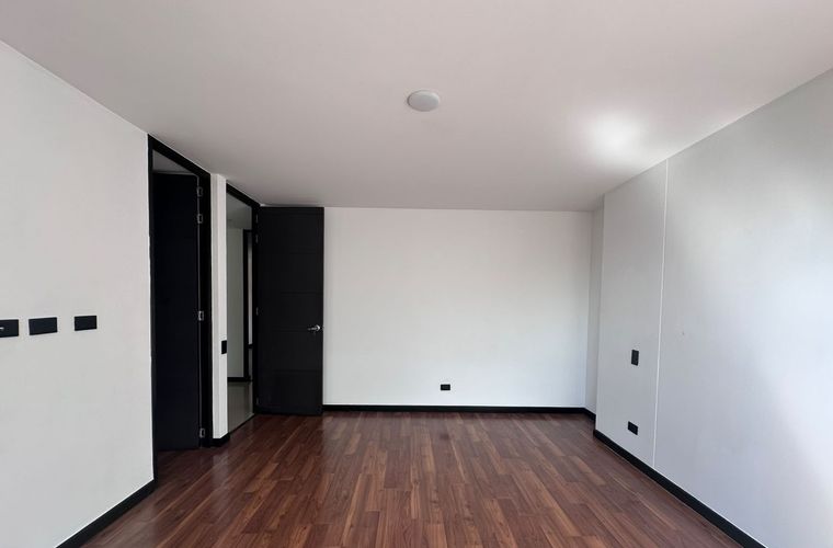 Apartamento de 3 alcobas en venta en Los Naranjos, Medellín, 120 m² · foto 13 de 15