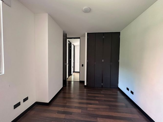 Apartamento de 3 alcobas en venta en Los Naranjos, Medellín, 120 m² · foto 8 de 15