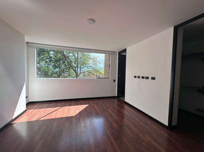 Apartamento de 3 alcobas en venta en Los Naranjos, Medellín, 120 m² · foto 12 de 15