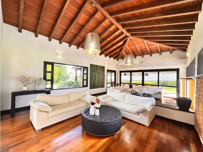 Casa de 4 alcobas en venta en La Tablaza, La Estrella, 650 m² · foto 6 de 22