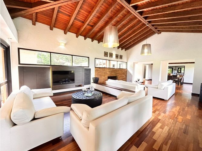 Casa de 4 alcobas en venta en La Tablaza, La Estrella, 650 m² · foto 8 de 22
