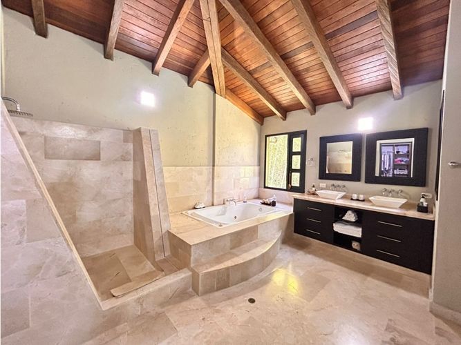 Casa de 4 alcobas en venta en La Tablaza, La Estrella, 650 m² · foto 16 de 22