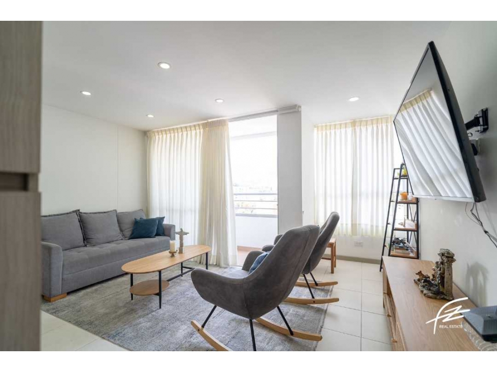 Apartamento en venta en Zona Centro, Envigado · foto 3 de 13