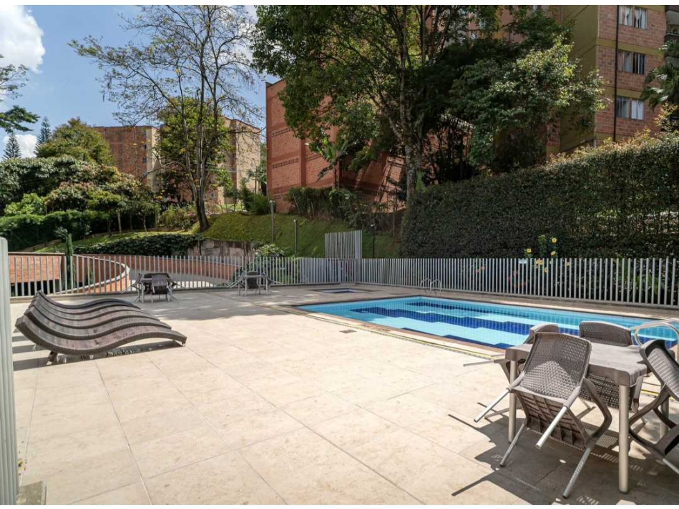 Apartamento en venta en Zona Centro, Envigado · foto 9 de 13