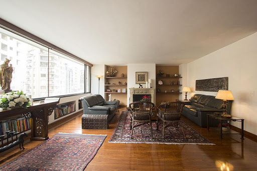 Apartamento en venta en El Refugio, Bogotá · foto 2 de 15
