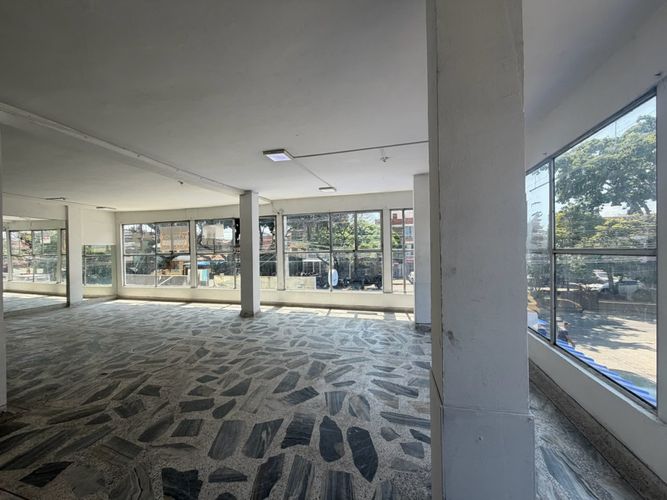 Local en arriendo en Asturias, Cali, 131 m² · foto 7 de 17