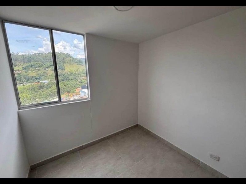 Apartamento en arriendo en La Inmaculada, La Estrella · foto 5 de 6