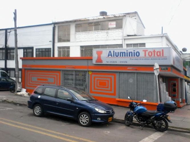 Casa de 5 alcobas en venta en Los Alcazares, Bogotá, 627 m² · foto 9 de 11