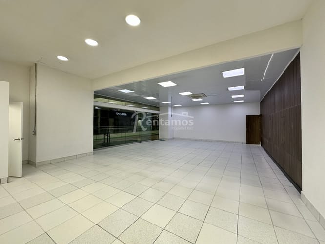 Local en arriendo en La Candelaria, Medellín, 233 m² · foto 9 de 20