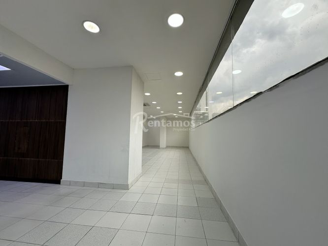 Local en arriendo en La Candelaria, Medellín, 233 m² · foto 13 de 20