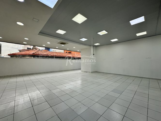 Local en arriendo en La Candelaria, Medellín, 233 m² · foto 15 de 20