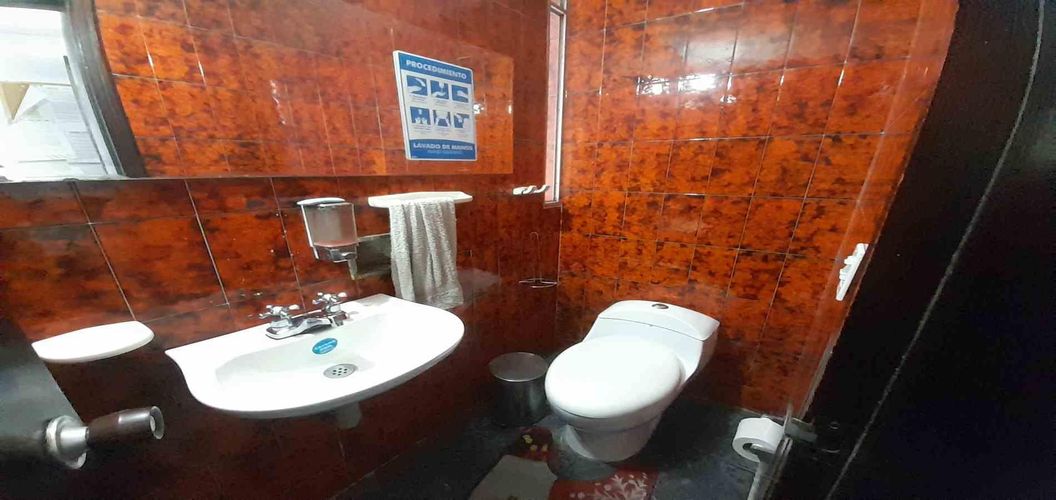 Local en venta en Avenida Santander, Manizales, 140 m² · foto 21 de 24