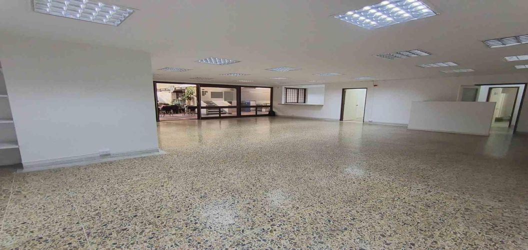 Local en arriendo en El Centro, Manizales, 150 m² · foto 2 de 19