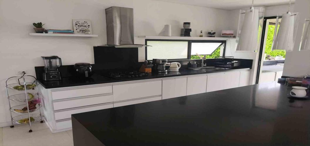 Casa de 5 alcobas en venta en El Caimo, Armenia, 302 m² · foto 4 de 24