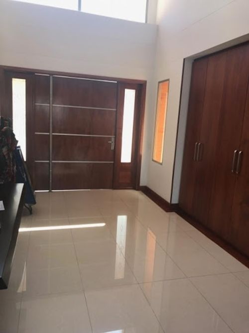 Casa de 8 alcobas en venta en Yerbabuena, Chía, 950 m² · foto 8 de 24
