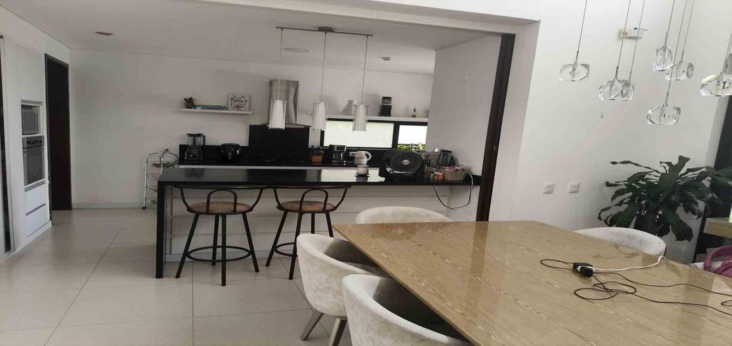 Casa de 5 alcobas en venta en El Caimo, Armenia, 302 m² · foto 5 de 24