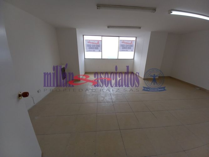 Oficina en arriendo en El Centro, Manizales, 42 m² · foto 9 de 24