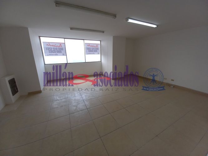 Oficina en arriendo en El Centro, Manizales, 42 m² · foto 10 de 24