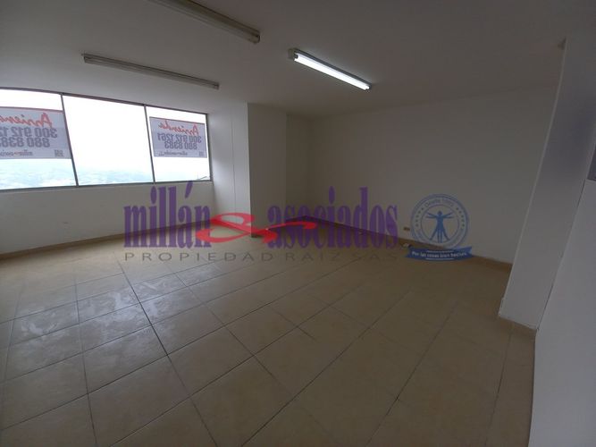 Oficina en arriendo en El Centro, Manizales, 42 m² · foto 11 de 24