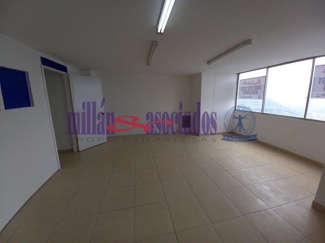 Oficina en arriendo en El Centro, Manizales, 42 m² · foto 21 de 24