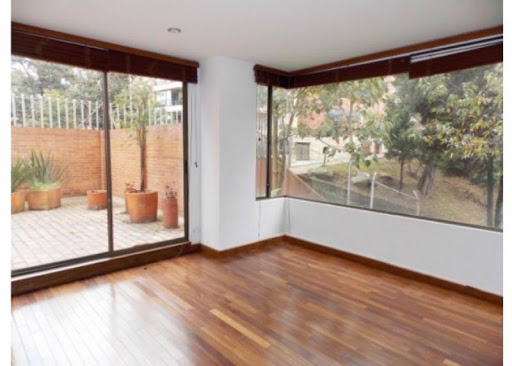 Apartamento en venta en Los Rosales, Bogotá · foto 3 de 10