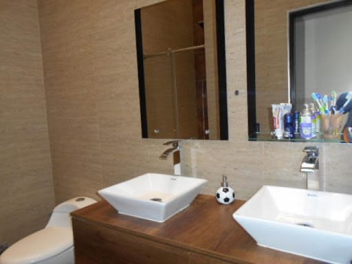 Apartamento de 4 alcobas en venta en Santa Barbara, Bogotá, 243 m² · foto 15 de 18