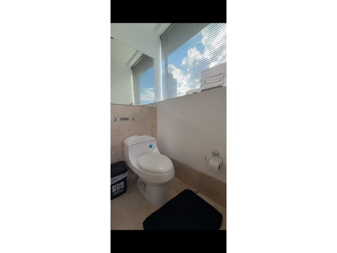 Oficina en arriendo en La Aguacatala, Medellín, 206 m² · foto 10 de 10