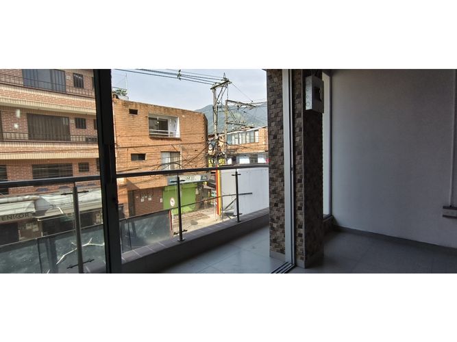 Local en arriendo en Cabecera San Antonio De Prado, Medellín, 118 m² · foto 3 de 12
