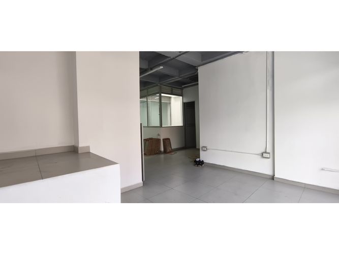Local en arriendo en Cabecera San Antonio De Prado, Medellín, 118 m² · foto 6 de 12