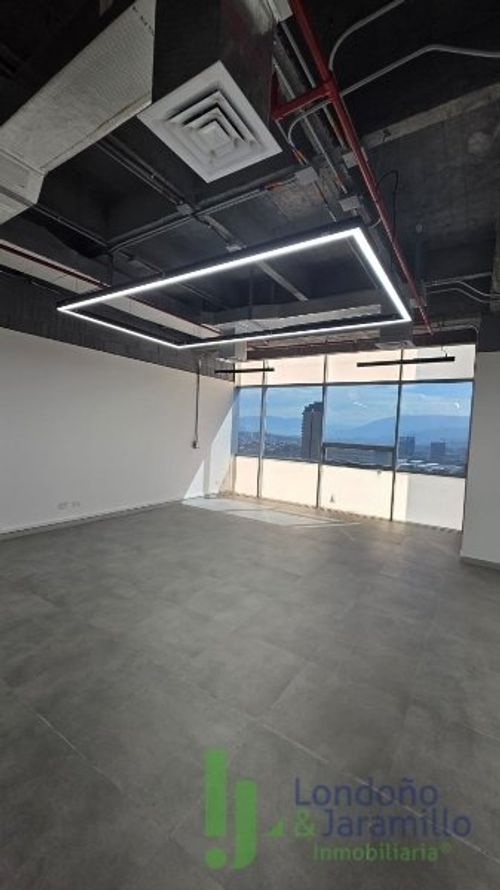 Oficina en arriendo en Primavera, Envigado, 50 m² · foto 8 de 10