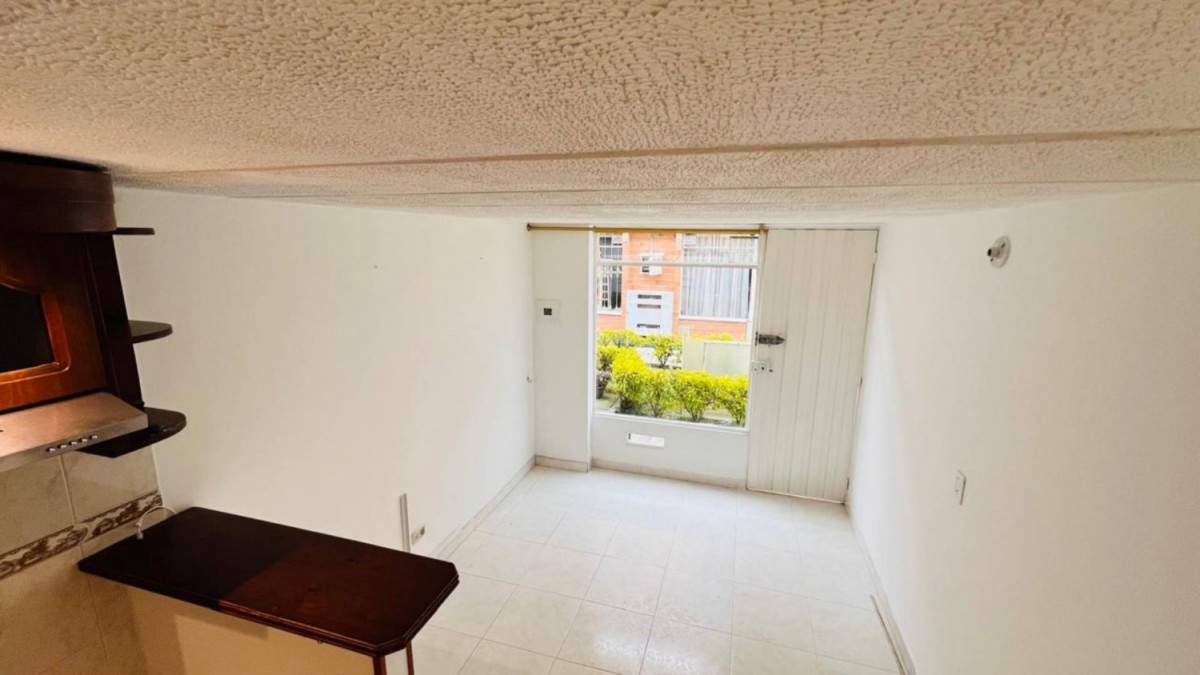 Casa en venta en Plaza Imperial Centro Comercial, Bogotá · foto 9 de 24