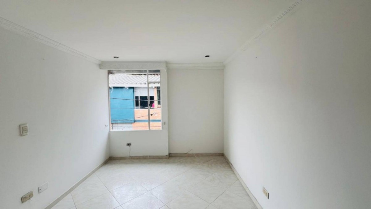 Casa en venta en Plaza Imperial Centro Comercial, Bogotá · foto 18 de 24