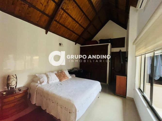Casa de 5 alcobas en venta en Lagos Del Cacique, Bucaramanga, 200 m² · foto 16 de 24
