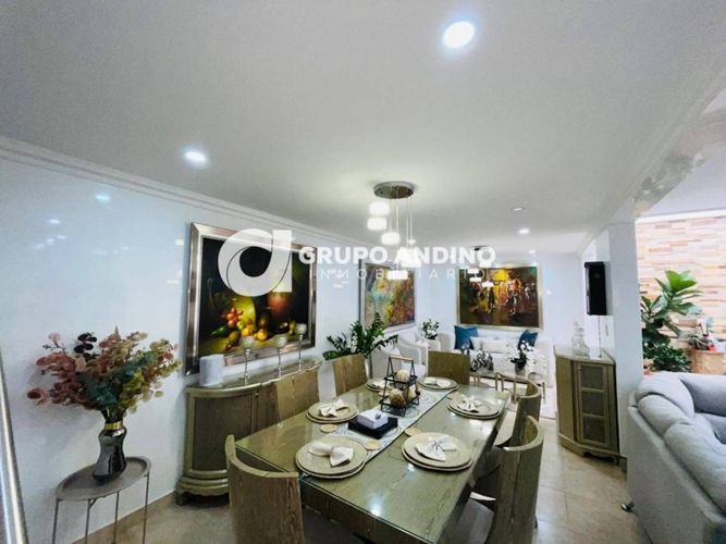 Casa de 5 alcobas en venta en Lagos Del Cacique, Bucaramanga, 200 m² · foto 22 de 24