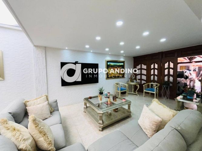 Casa de 5 alcobas en venta en Lagos Del Cacique, Bucaramanga, 200 m² · foto 24 de 24