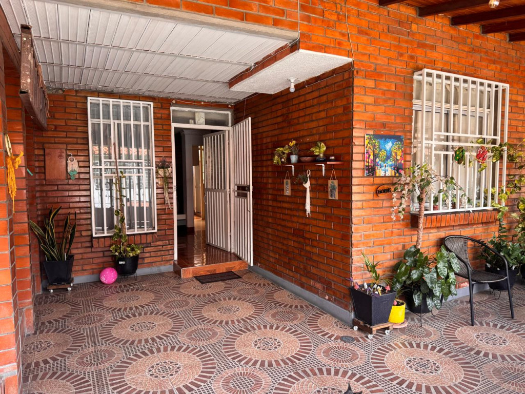 Casa en venta en El Bosque, Cúcuta · foto 2 de 24