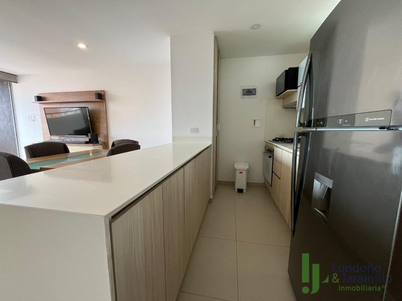 Apartamento en arriendo en Loma De Los Gonzalez, Medellín · foto 3 de 18