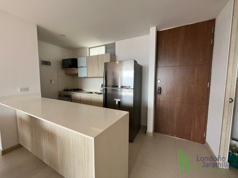 Apartamento en arriendo en Loma De Los Gonzalez, Medellín · foto 4 de 18