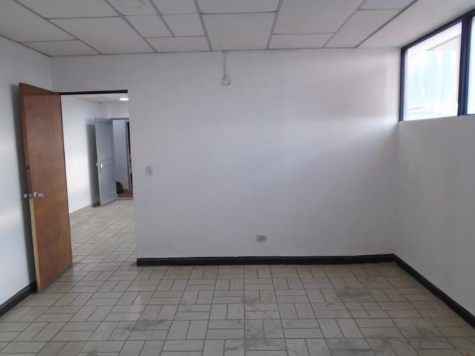 Local en venta en San Luis, Cúcuta, 473 m² · foto 7 de 24