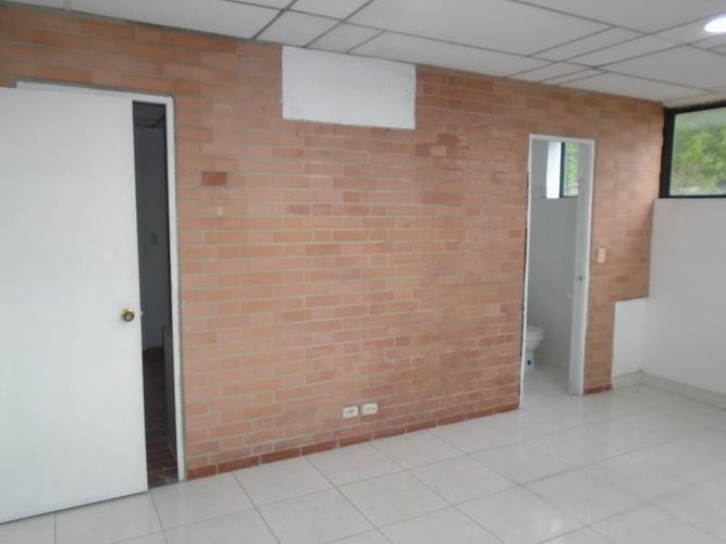 Local en venta en San Luis, Cúcuta, 473 m² · foto 17 de 24
