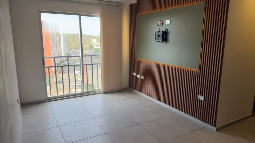 Apartamento de 3 alcobas en venta en La Floresta, Los Patios, 51 m² · foto 6 de 11