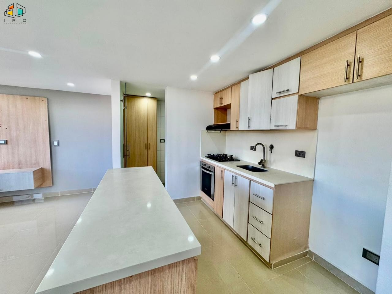 Apartamento en venta en Calasanz Parte Alta, Medellín · foto 6 de 24