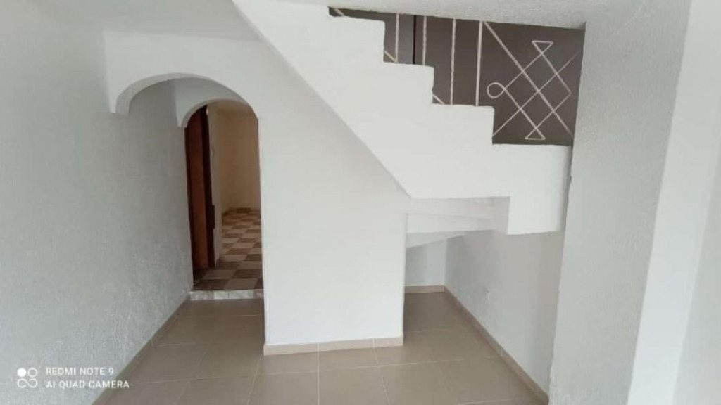 Casa en venta en Villa Amalia, Bogotá · foto 6 de 24