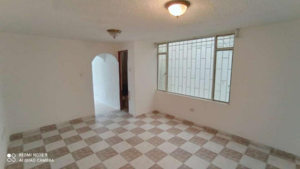 Casa en venta en Villa Amalia, Bogotá · foto 7 de 24