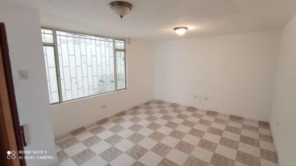 Casa en venta en Villa Amalia, Bogotá · foto 8 de 24