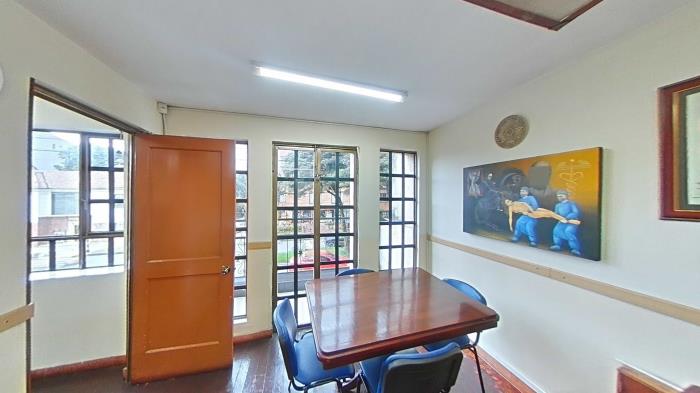 Casa en venta en Santa Lucia, Bogotá · foto 2 de 20