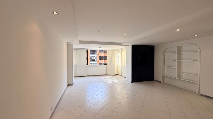 Apartamento de 2 alcobas en venta en San Antonio, Cali, 92 m² · foto 2 de 7