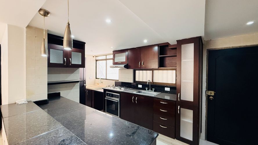 Apartamento de 2 alcobas en venta en San Antonio, Cali, 92 m² · foto 3 de 7